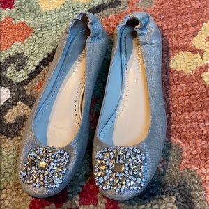Adrienne Vitadini silver flats